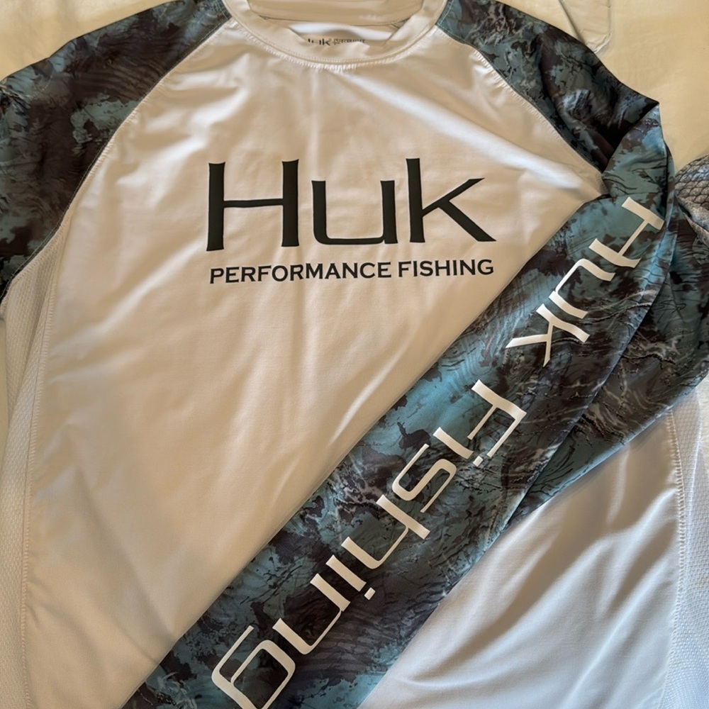HUK fishing shirt with UV protection Adult Small
